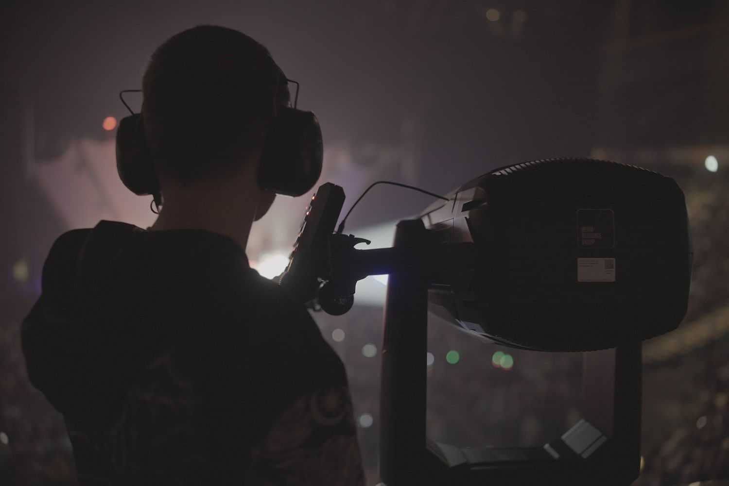 Alles für Ihr Event: vom Bühnenbau bis zur Veranstaltungstechnik.